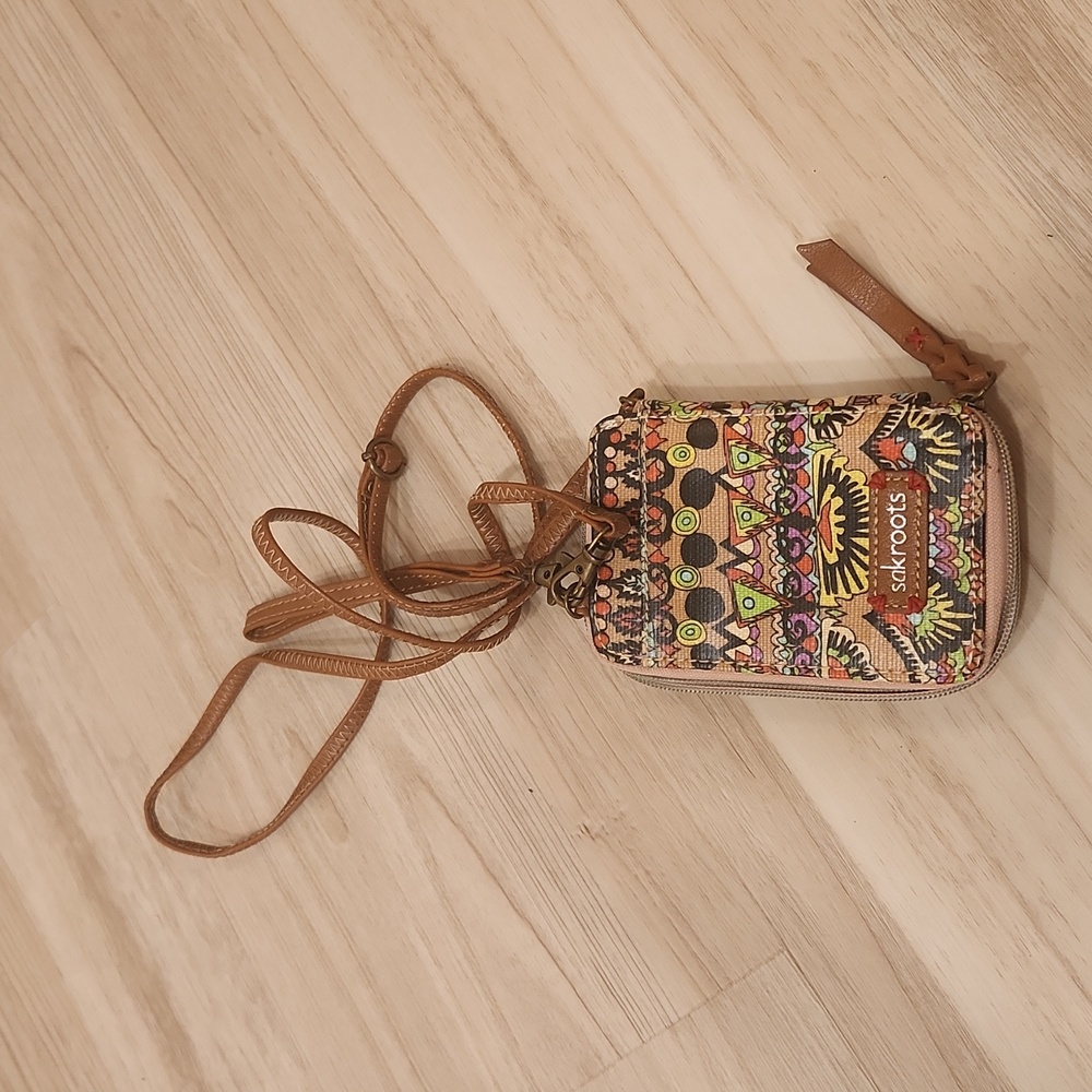 Crossbody wallet